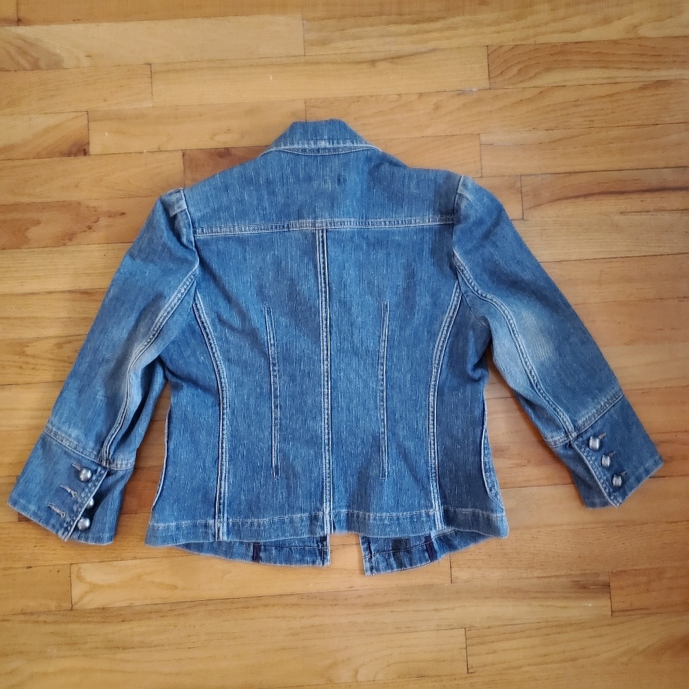 Jean jacket - Picture 2 of 4